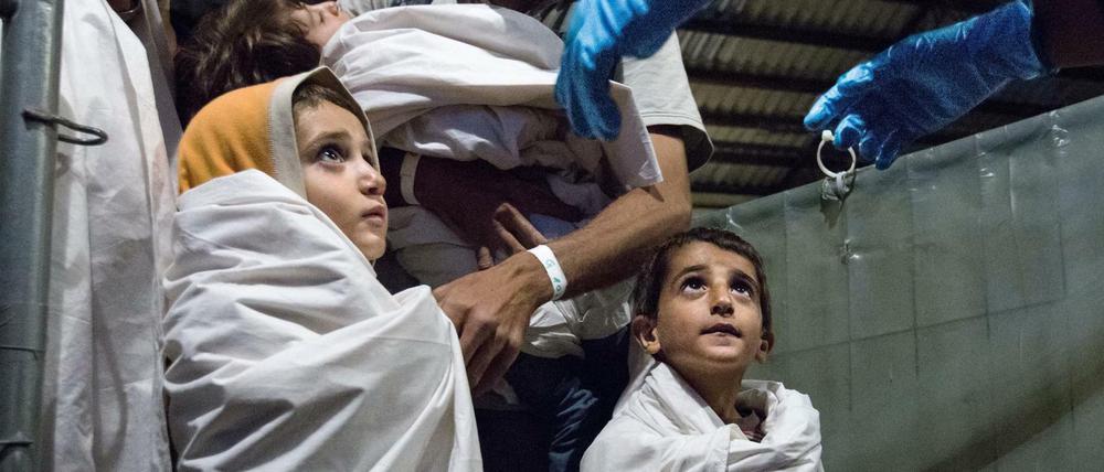 Syrische Flüchtlingskinder bei der Erstaufnahme in Passau.