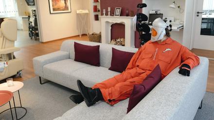 Wenn man erst mal sitzt, dann sitzt man. Denn das Aufstehen ist anstrengend.
