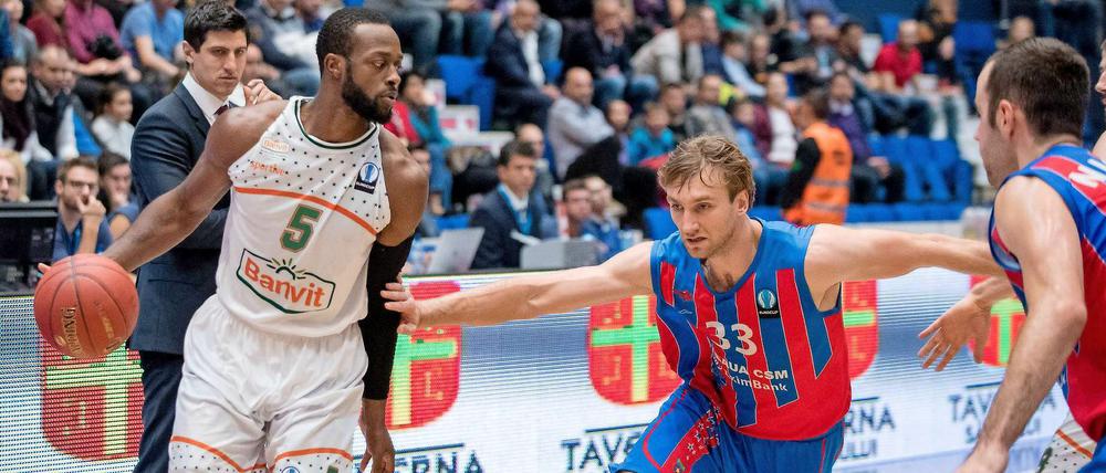 Aus der Türkei nach Berlin. Dominique Johnson (links).