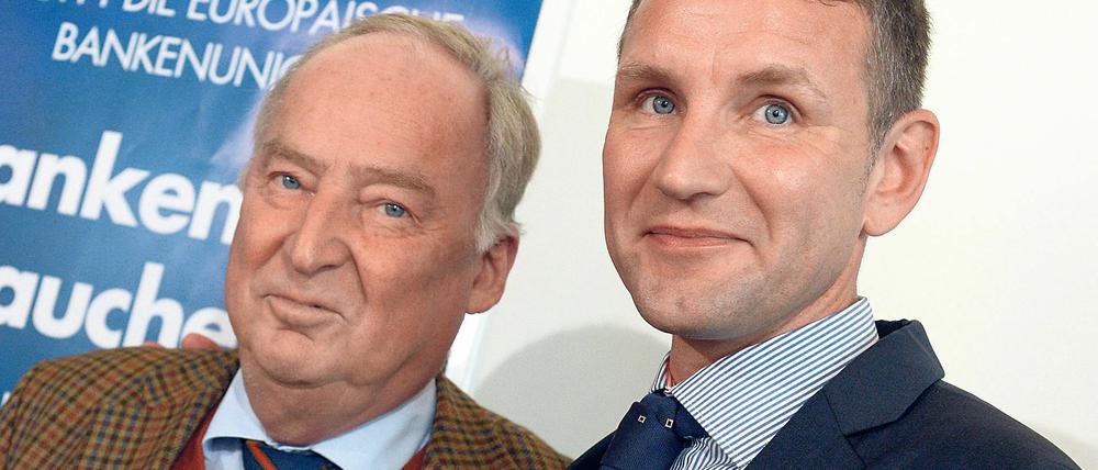 AfD-Vize Alexander Gauland (links) und der AfD-Fraktionsvorsitzender im Landtag Thüringen, Björn Höcke.