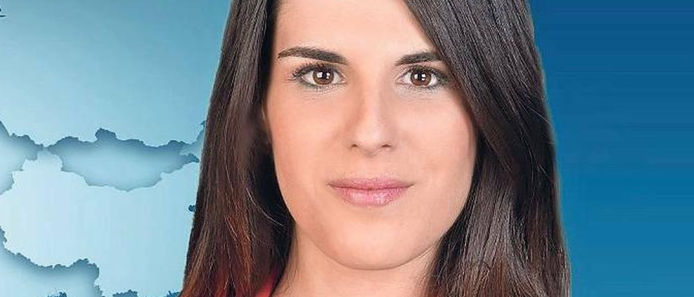 „heute xpress“-Moderatorin Pinar Tanrikolu wurde zusammen mit Kollegen des ZDF-„Morgenmagazins“ schon aus der AfD-Ecke angepöbelt, weil angeblich zu viel Multikulti im Fernsehen vorkomme.