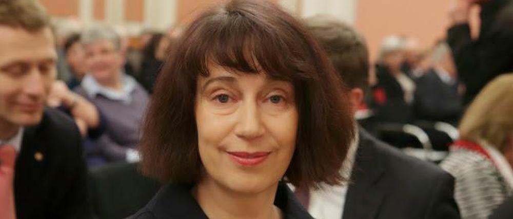 Rote Lippen, Rotes Rathaus. Olga Martynova bei der Preisverleihung.