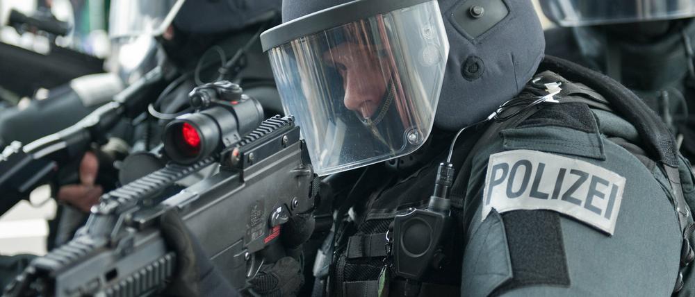 Das Spezialeinsatzkommando (SEK) der Polizei.