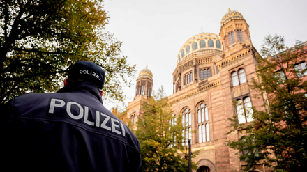 Nicht alle Fälle schaffen es bis zur Polizei: Viele Betroffene bringen erlebten Antisemitismus erst gar nicht zur Anzeige.