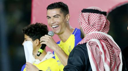 Cristiano Ronaldo bei der Vorstellung bei seinem neuen Club Al-Nassr in Saudi-Arabien.