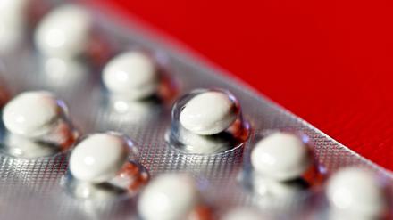 Eine Packung Anti-Baby-Pillen, wie sie von vielen Frauen eingenommen werden. Verhütung mit einer «Pille für den Mann» würde in Deutschland auf breite Unterstützung treffen.