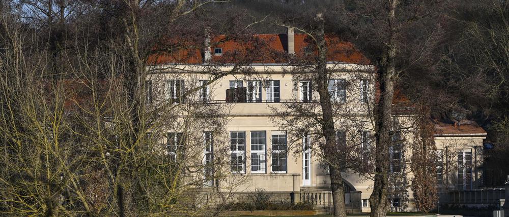 Blick auf ein Gästehaus in Potsdam, in dem AfD-Politiker nach einem Bericht des Medienhauses Correctiv im November an einem Treffen teilgenommen haben sollen. 