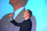 Camerons Steuererklärung wirft neue Fragen auf
