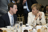 Marc Zuckerberg verspricht Merkel Maßnahmen gegen Hassparolen