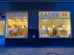 Der Chinaladen des Vereins Gesellschaft für Deutsch-Chinesische Freundschaft Berlin e. V. in Schöneberg schließt nach 45 Jahren.