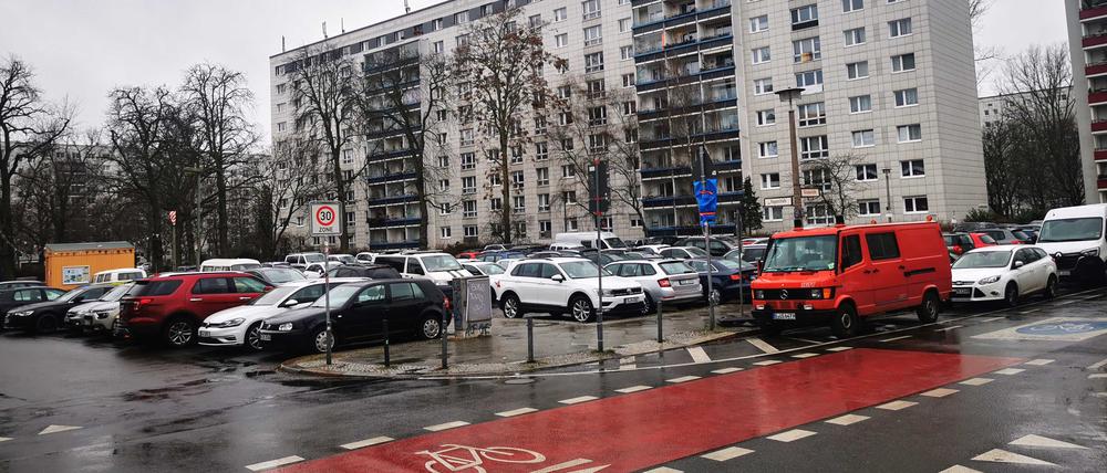 Der Parkplatz in der Koppenstraße soll zu einer Grünfläche werden.