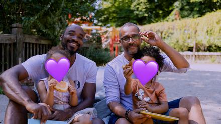 Endlich mal nicht der einzige Schwarze Papa auf dem Spielplatz sein: Aus diesem Grund heraus gründeten sich die „Black Dads Germany“. Seither treffen sich Schwarze Väter regelmäßig in verschiedenen deutschen Städten, organisieren Veranstaltungen für Kinder und Erwachsene. BDG-Gründer Andrew Fynecontry-de Bana (rechts) und Alain Missala (links)