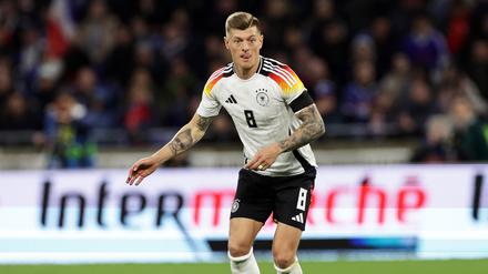 Toni Kroos fügte sich im DFB-Team ein, als sei er nie weg gewesen.