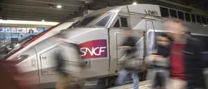 Die französische Bahn SNCF will an etwa 300 Bahnhöfen die Möglichkeit zu digitalen Arztbesuchen anbieten. (Archivfoto)