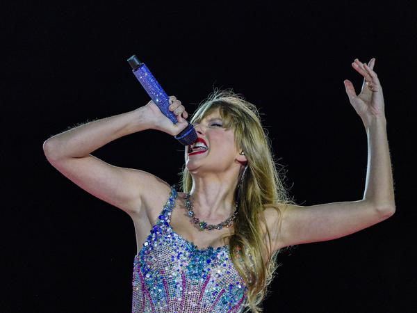 Taylor Swift im April 2023 auf einem Konzert