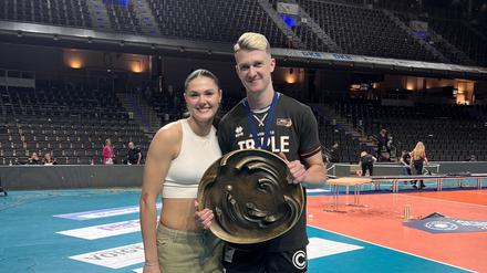 Anastasia Cekulaev und Marek Sotola sind beide Volleyballprofis.
