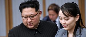 Kim Jong Un, Machthaber von Nordkorea, und dessen Schwester Kim Yo Jong im Jahr 2018.