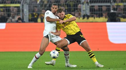 Im Hinspiel lieferten sich Borussia Dortmund mit Niclas Füllkrug (r.) und der AC Mailand (im Bild: Malick Thiaw) ein hart umkämpftes Duell ohne Tore.