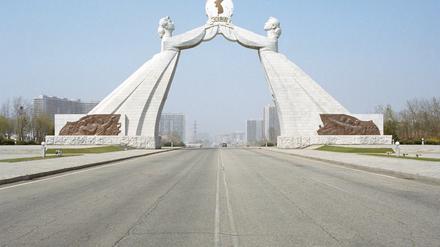 Das wohl abgerissene Denkmal in Nordkorea.