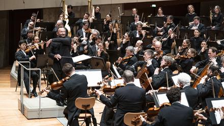Kirill Petrenko und die Berliner Philharmoniker am 14. Februar 2024.