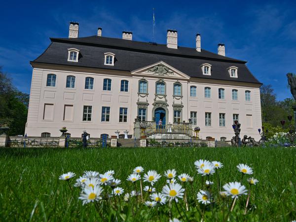 Nach anderthalb Jahren Restaurierung wurden am Donnerstag bedeutende Bereiche des Schlosses Branitz wieder freigegeben.