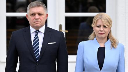 Erzfeinde: Die scheidende Präsidentin der Slowakei Zuzana Čaputová bei der Vereidigung des Wahlsiegers Robert Fico als Regierungschef im Oktober. 