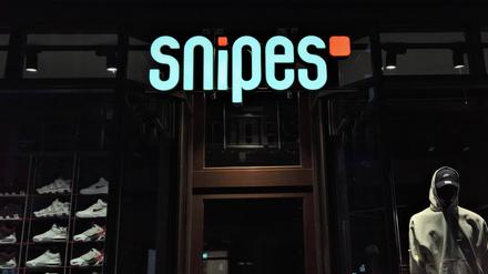 Snipes - Handelskette fÃ¼r Streetwear und Sneaker aus KÃ¶ln *** Snipes retail chain for streetwear and sneakers from Cologne
