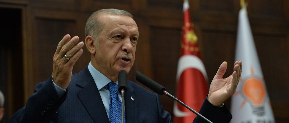 Präsident Recep Tayyip Erdogan wirft der sozialdemokratischen Oppositionspartei „Heuchelei“ vor.