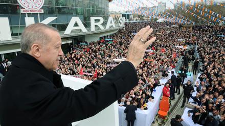 Noch kann sich der türkische Präsident auf breite Unterstützung verlassen. Dennoch hofft die Opposition am 14. Mai auf seine Abwahl.