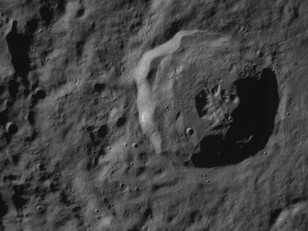 Im Anflug: Der Krater Belkovich K im nördlichen äquatorialen Hochland, aufgenommen von „Odie“. Die Landung erfolgte viel weiter südlich. 