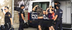 Im vergangenen Sommer sorgte eine mutmaßliche Gruppenvergewaltigung von auf Mallorca für Schlagzeilen. Vier Deutsche sitzen deshalb auf der Mittelmeerinsel weiter in U-Haft. Nun hat es wieder einen ähnlichen Fall gegeben.