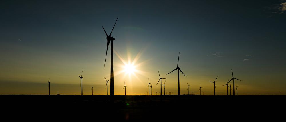 Wenn Windstille und Dunkelheit zusammenfallen, müssen andere Technologien als Solar- und Windkraft bereitstehen.