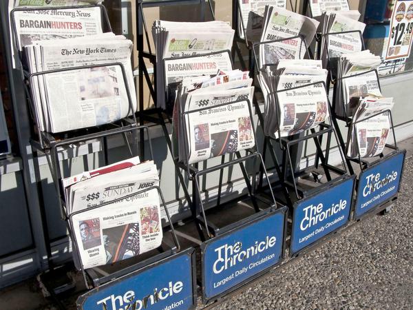 Warten auf Käufer: Die US-Zeitungen haben zum Teil noch größere Probleme als die deutschen.