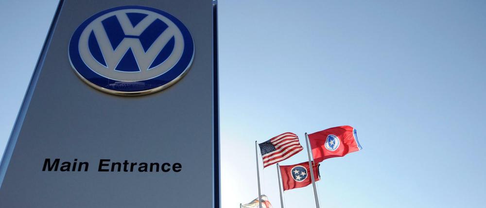 Der Volkswagen-Konzern musste kürzlich den Verkauf von Dieselfahrzeugen in den USA stoppen, weil er die Abgaswerte der Fahrzeuge offenbar manipuliert hatte.