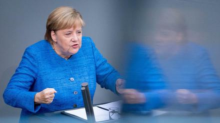 Bundeskanzlerin Angela Merkel (CDU) spricht bei der Generaldebatte im Deutschen Bundestag. 