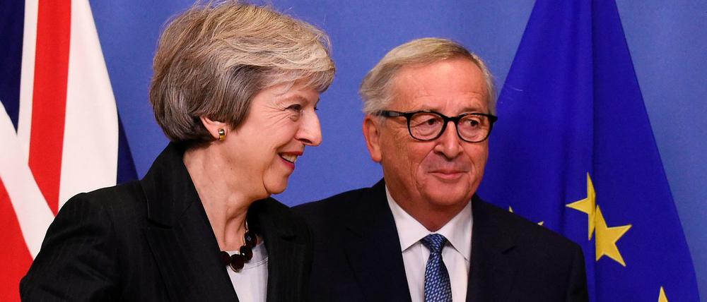 Premierministerin Theresa May und EU-Kommissionspräsident Jean-Claude Juncker am Mittwoch in Brüssel.