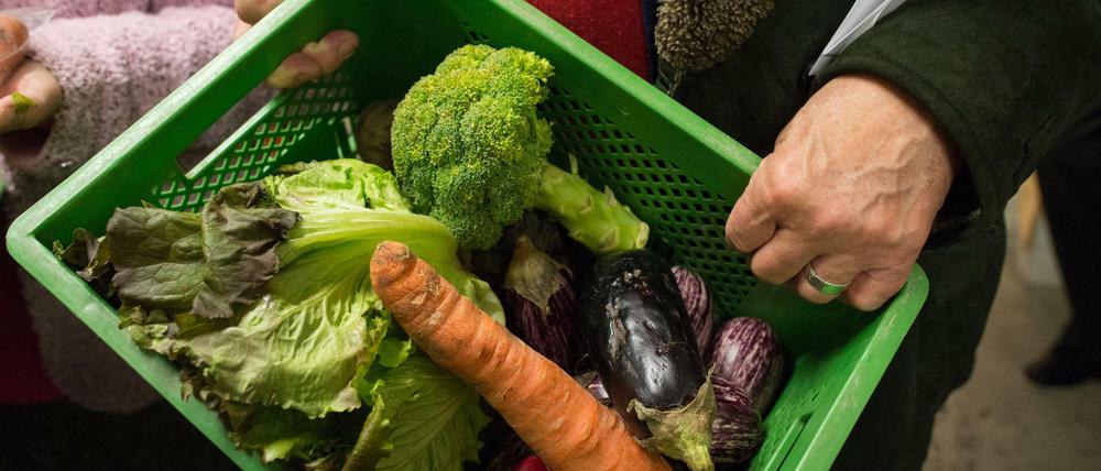 Bei einem Einkauf auf dem Markt gibt es oft saisonales und regionales Gemüse zu kaufen.