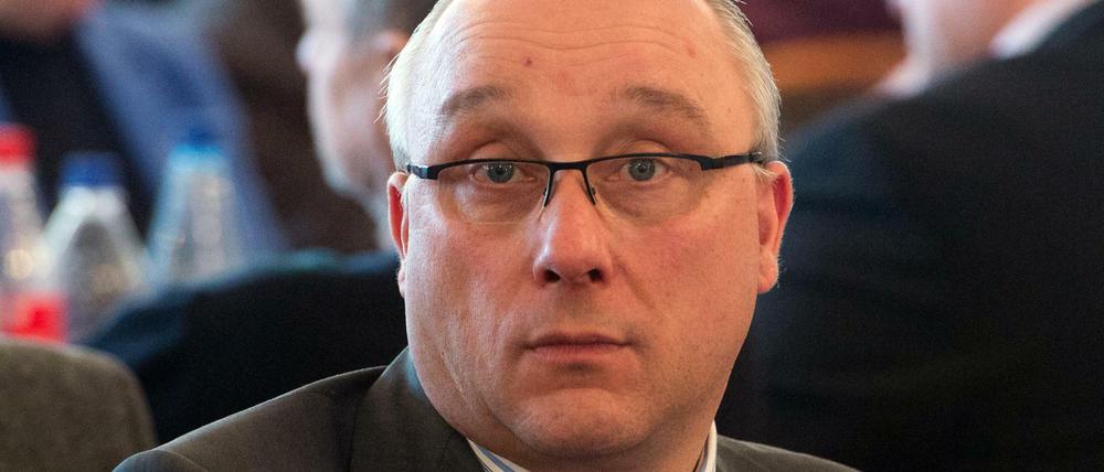 Jens Maier ist AfD-Bundestagsabgeordneter aus Dresden. Er nennt sich selbst "der kleine Höcke".