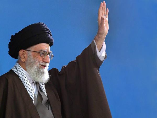 Ali Chamenei ist seit 1989 das politische und religiöse Oberhaupt des Landes. 