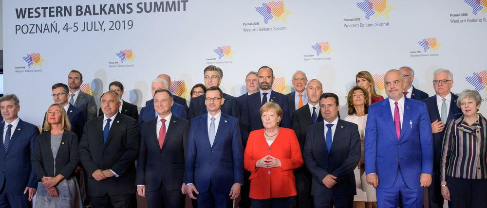 Familienfoto der Westbalkan-Konferenz im polnischen Posen. Sechs Staaten hoffen auf einen baldigen EU-Beitritt.