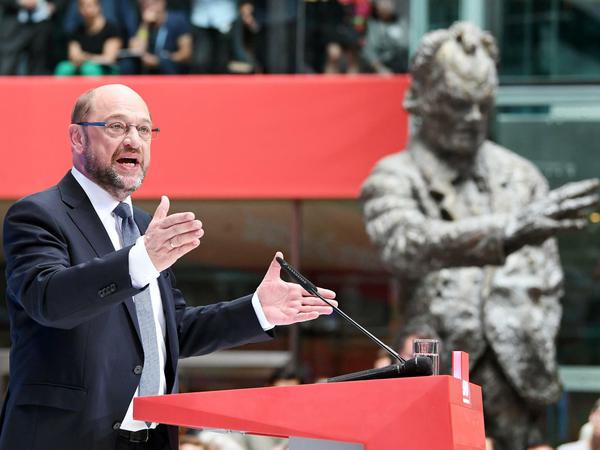SPD-Kanzlerkandidat Martin Schulz greift die polnische Regierung scharf an
