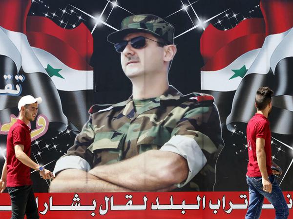 Syriens Machthaber Baschar al Assad knüpft Kontakte in die arabische Welt.