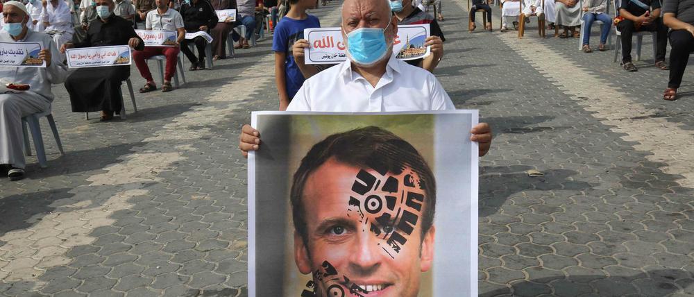 Im Gazastreifen und in anderen Regionen der arabischen Welt wird heftig gegen Präsident Macron protestiert.