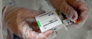 Das chinesische Sinopharm-Vakzin wird in einem Impfzentrum in Belgrad verimpft. 