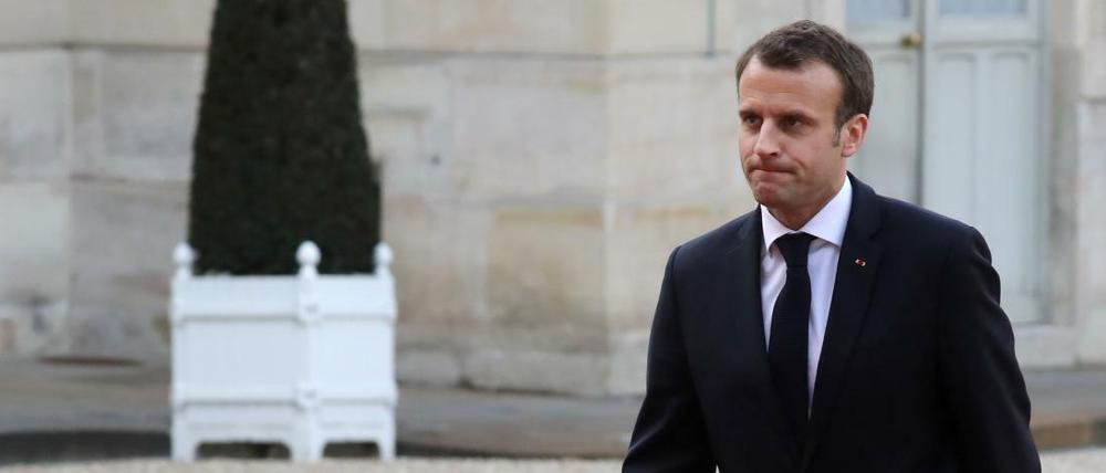 Frankreichs Präsident Macron am Elsyée-Palast in Paris.