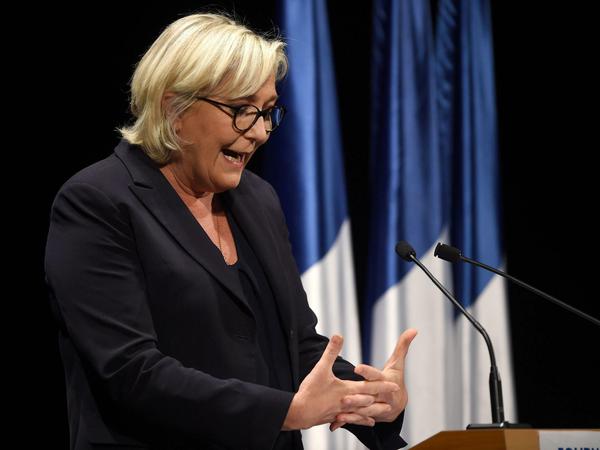 Die 49-Jährige Marine Le Pen will im März als FN-Chefin wiedergewählt werden.