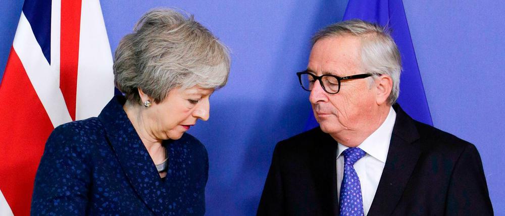 Theresa May und Jean-Claude Juncker in Brüssel