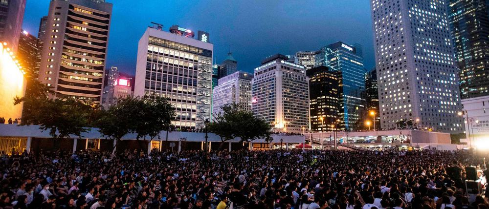 Am Freitag protestierten die Mediziner im Bezirk Central in Hongkong. 
