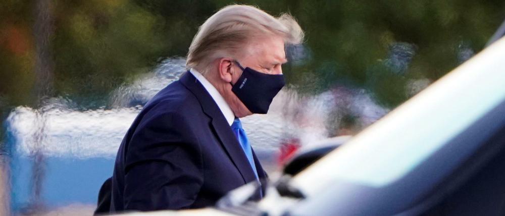 US-Präsident Donald Trump bei der Ankunft im Walter-Reed-Militärkrankenhaus