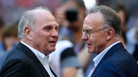 Beim "Salary Cap" nicht einer Meinung: FC Bayerns Ehrenpräsident Uli Hoeneß (links) und der Vorstandsvorsitzende des Vereins Karl-Heinz Rummenigge.
